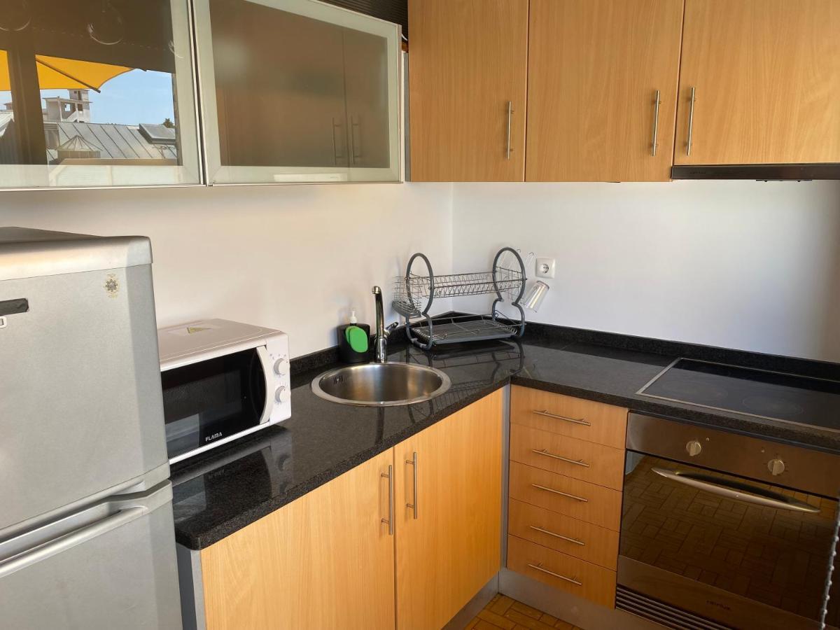 Apartamento Com Patio Na Rua Principal Da Cidade Porto Bagian luar foto